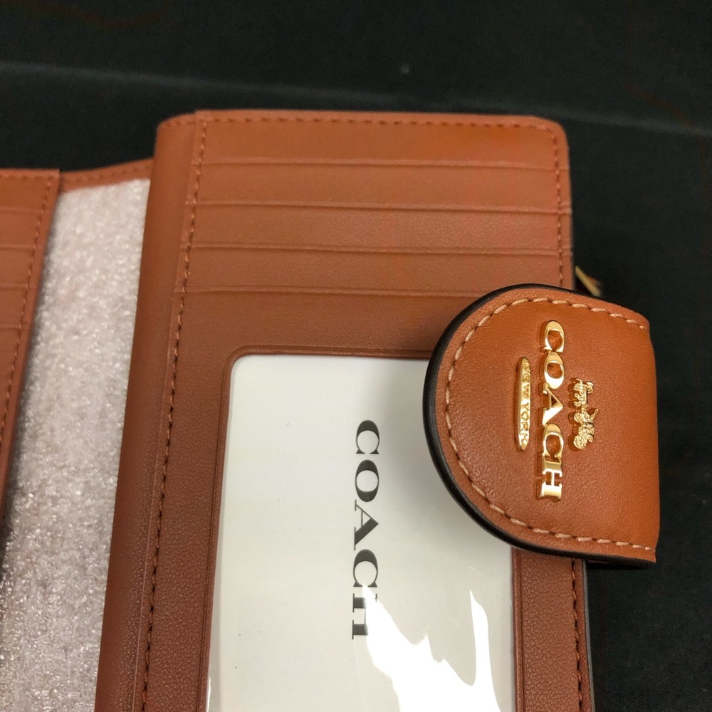 Coach Medium Corner Zip Wallet - Picture 8 of 11